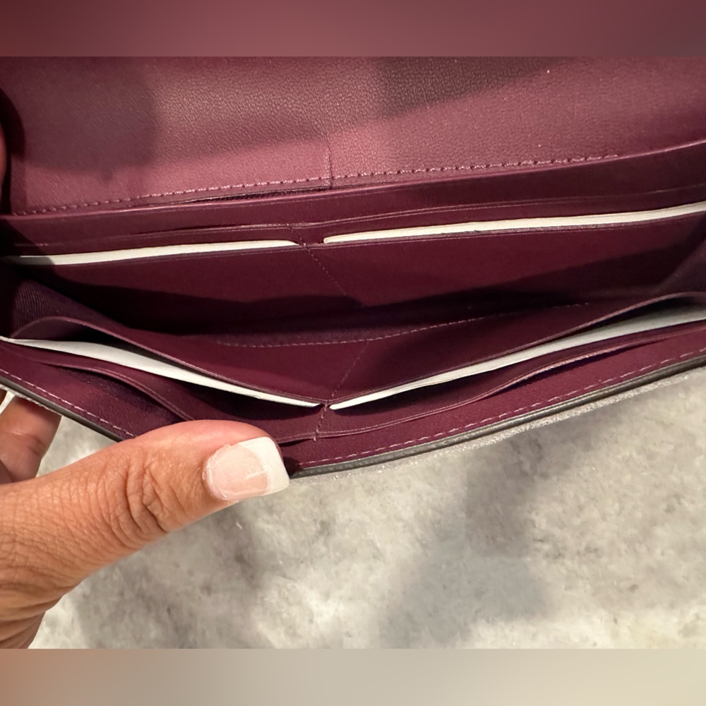 Coach Women’s WYN Soft Wallet - Picture 13 of 13